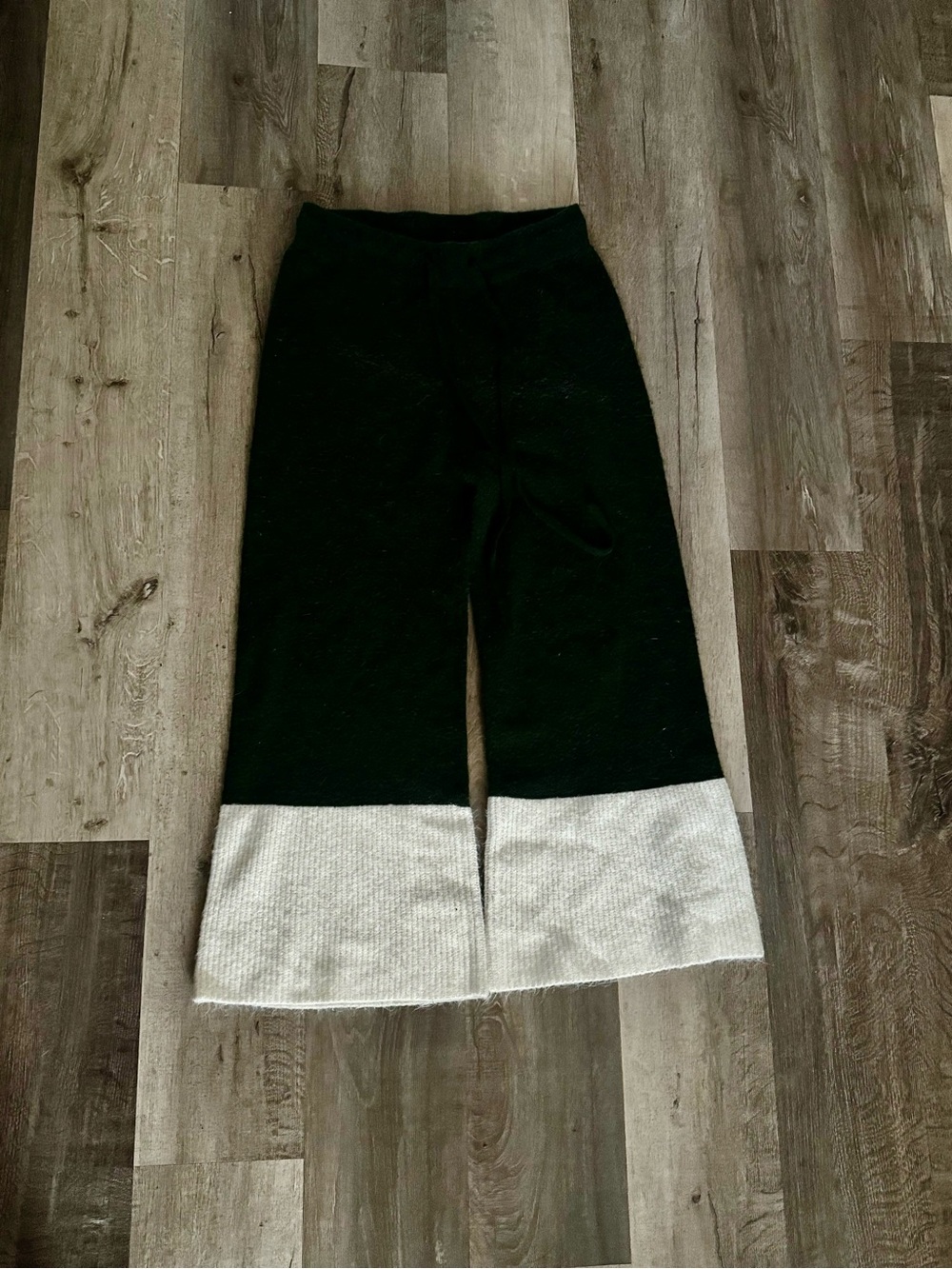 World Market green and Cream Colorblock Knit Wide-Leg Bottoms